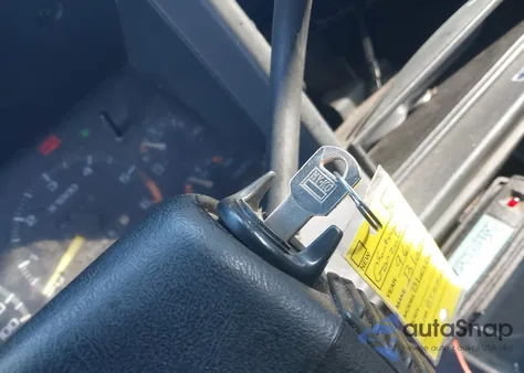 1996 Chevrolet Blazer from USA, damaged, VIN 1GNDT13W0T2114529